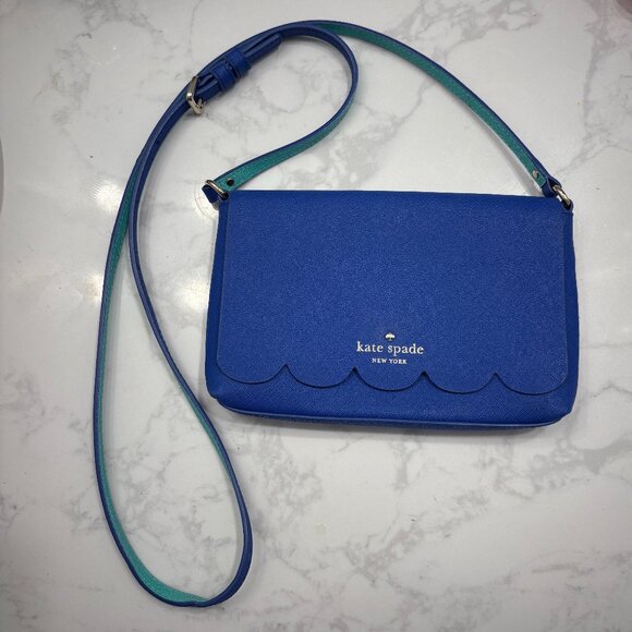 KATE SPADE Carah Lily Avenue Scalloped Island Deep/Fresh Air Crossbody Bag - Picture 1 of 2
